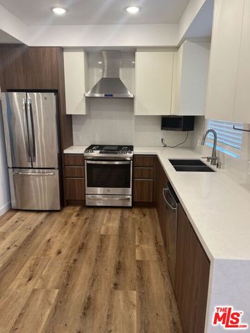 1143 Glenville Drive 101, Los Angeles, CA 90035