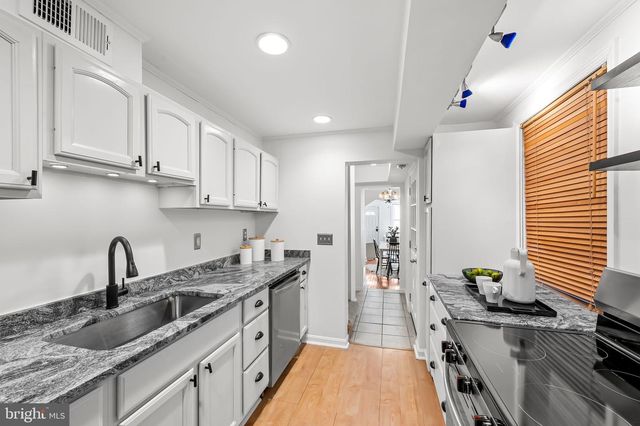 2234 FLEET ST, Baltimore, MD 21231