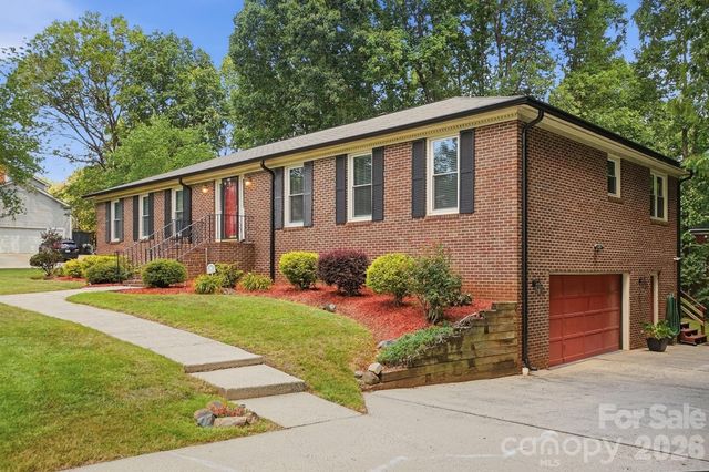 701 Blue Rock Drive, Charlotte, NC 28213