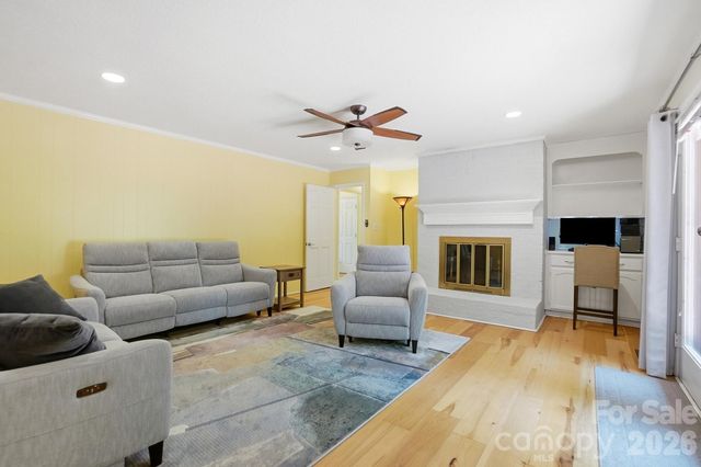 701 Blue Rock Drive, Charlotte, NC 28213