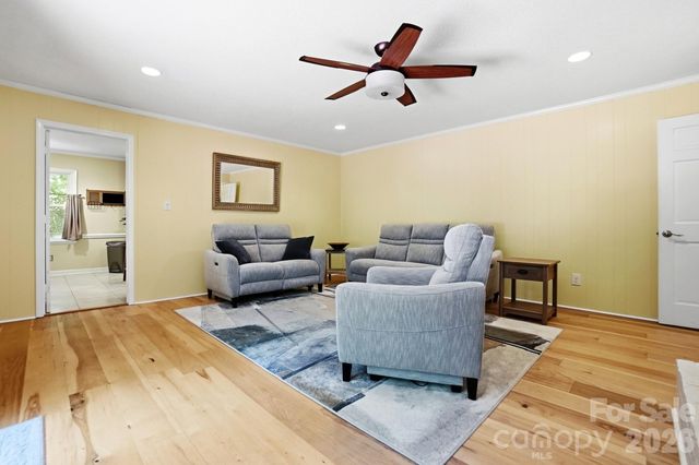 701 Blue Rock Drive, Charlotte, NC 28213