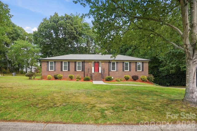 701 Blue Rock Drive, Charlotte, NC 28213