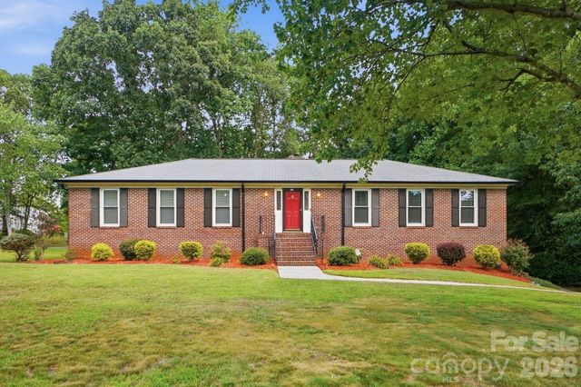 701 Blue Rock Drive, Charlotte, NC 28213