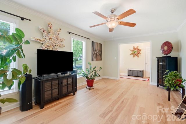 701 Blue Rock Drive, Charlotte, NC 28213