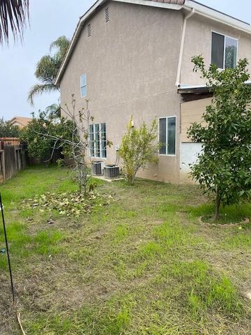 853 Neal Ct, Los Banos, CA 93635