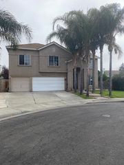 853 Neal Ct, Los Banos, CA 93635