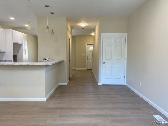 6516 Etzel Avenue, University City, MO 63130