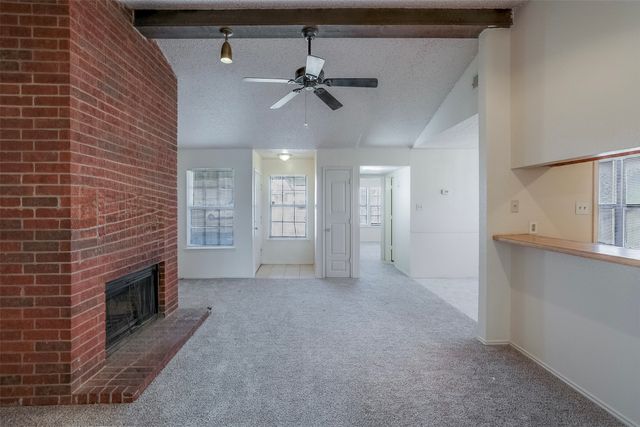 712 Woodland Court, Kennedale, TX 76060