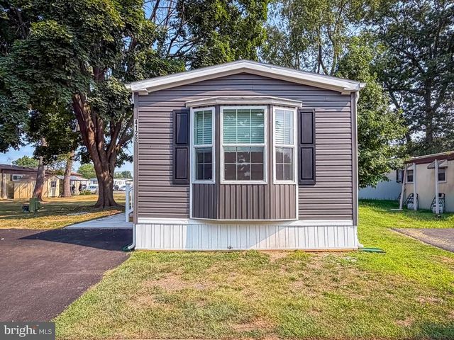 4128 DAVIS DR, Morrisville, PA 19067