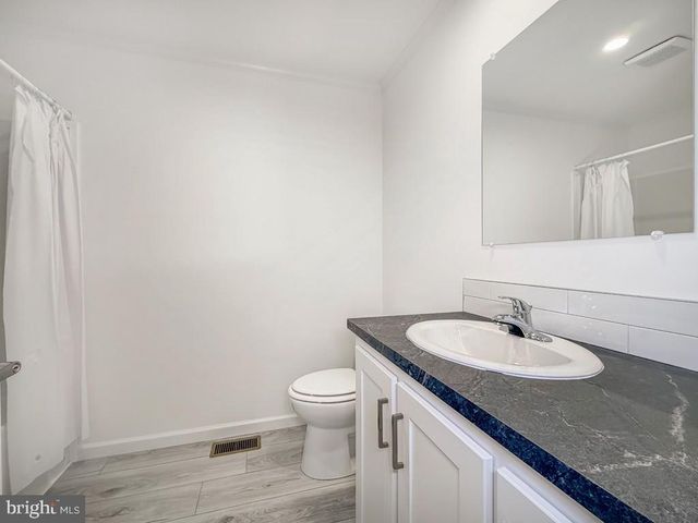 4128 DAVIS DR, Morrisville, PA 19067
