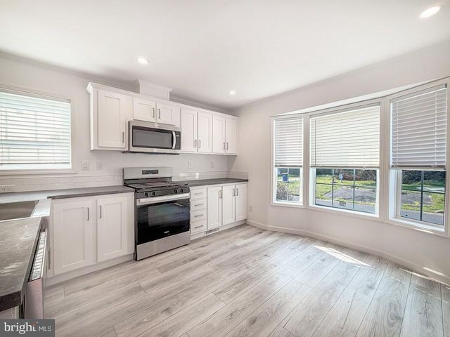 4128 DAVIS DR, Morrisville, PA 19067