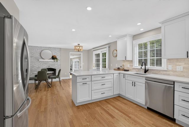 99 Stage Road, Hampstead, NH 03841