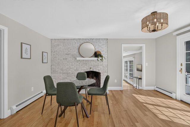 99 Stage Road, Hampstead, NH 03841