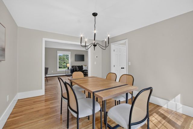99 Stage Road, Hampstead, NH 03841