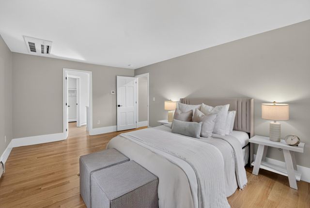 99 Stage Road, Hampstead, NH 03841