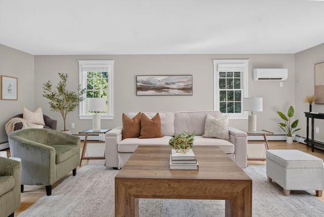 99 Stage Road, Hampstead, NH 03841
