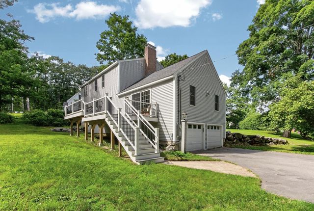 99 Stage Road, Hampstead, NH 03841