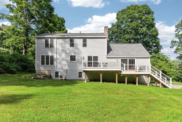 99 Stage Road, Hampstead, NH 03841