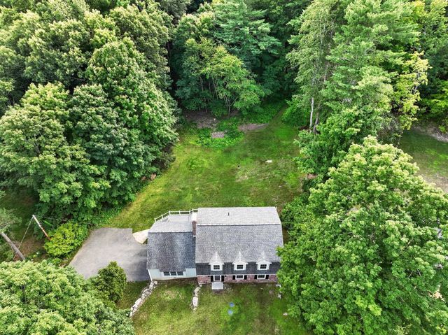 99 Stage Road, Hampstead, NH 03841