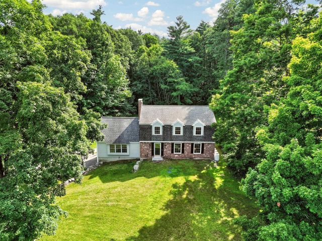 99 Stage Road, Hampstead, NH 03841