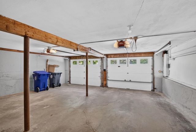 99 Stage Road, Hampstead, NH 03841