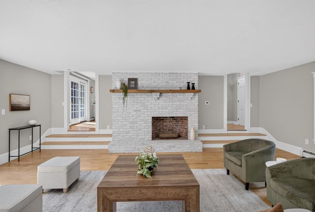 99 Stage Road, Hampstead, NH 03841