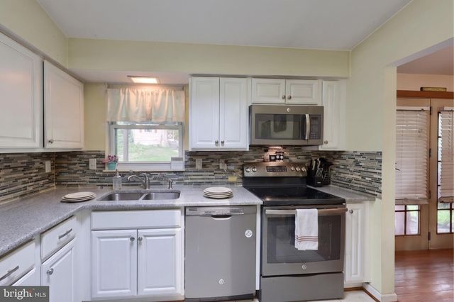 3605 ORCHARD CT, Reading, PA 19606