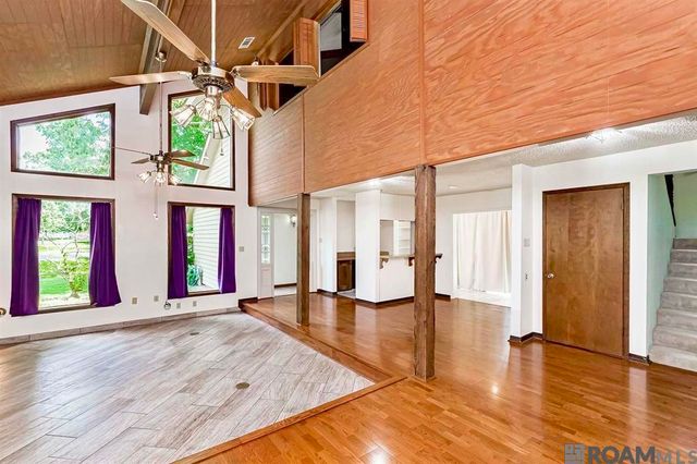 8523 Briarwood Pl, Baton Rouge, LA 70809