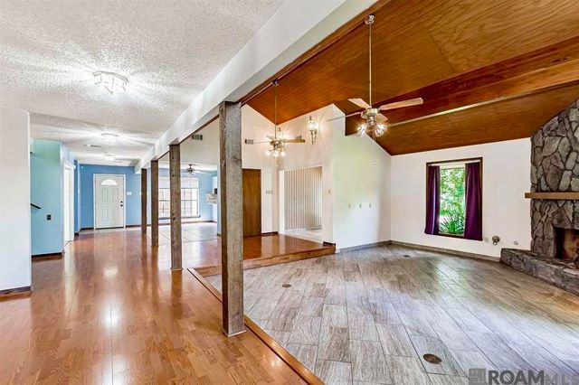 8523 Briarwood Pl, Baton Rouge, LA 70809