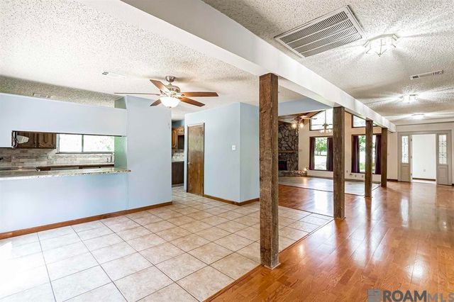 8523 Briarwood Pl, Baton Rouge, LA 70809