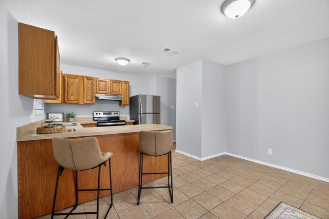 351 Dobbyn, Bridge City, TX 77611