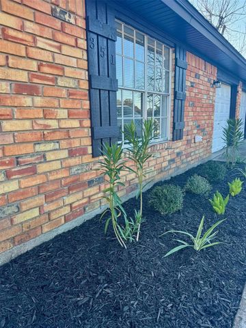 351 Dobbyn, Bridge City, TX 77611