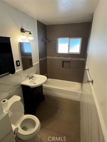 926 Griffith Way, Hemet, CA 92543