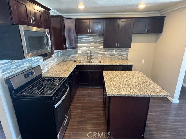 926 Griffith Way, Hemet, CA 92543