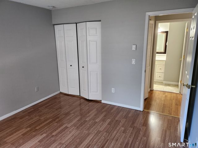 96 Wellington Drive 96, Farmington, CT 06032