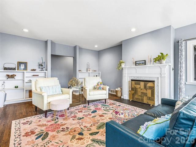 198 Brooks Branch Road, Leicester, NC 28748