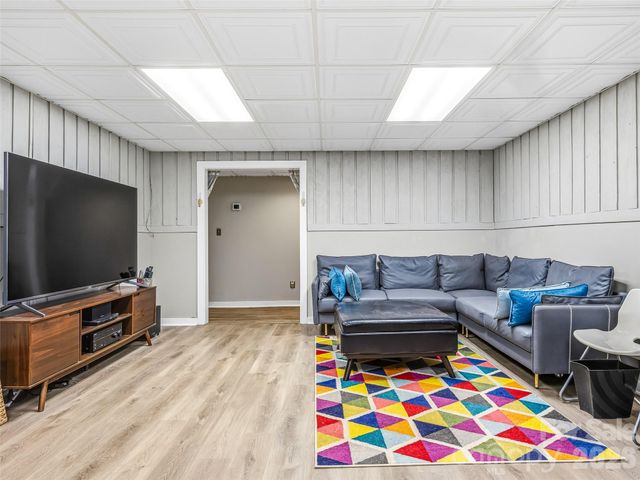 198 Brooks Branch Road, Leicester, NC 28748