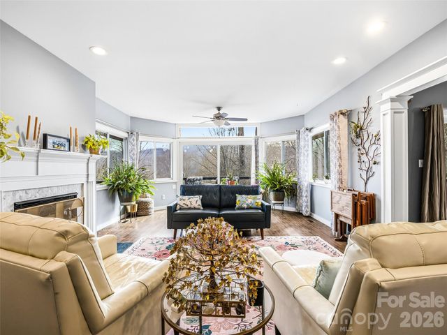 198 Brooks Branch Road, Leicester, NC 28748