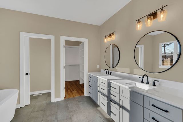 211 Beechwood Court, W, Pegram, TN 37143