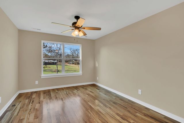 211 Beechwood Court, W, Pegram, TN 37143