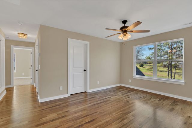211 Beechwood Court, W, Pegram, TN 37143