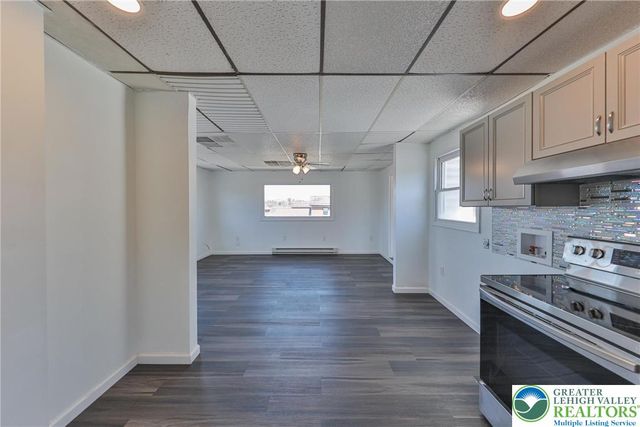 1130 Pembroke Road 2, Bethlehem City, PA 18017