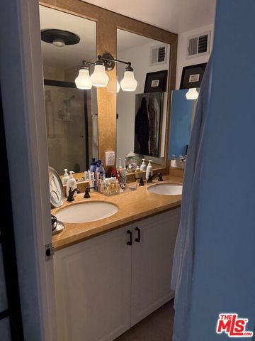 865 Comstock Avenue 3E, Los Angeles, CA 90024
