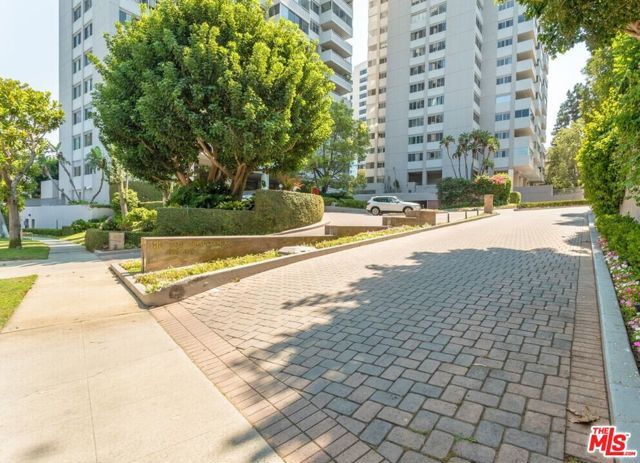865 Comstock Avenue 3E, Los Angeles, CA 90024