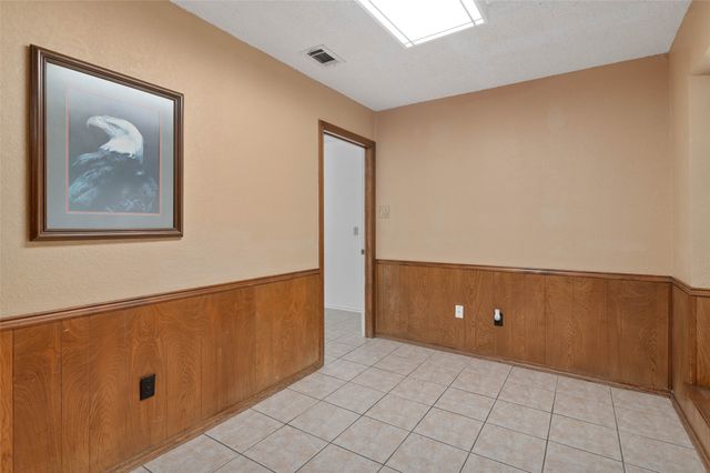 2005 Prince John Drive, Grand Prairie, TX 75050