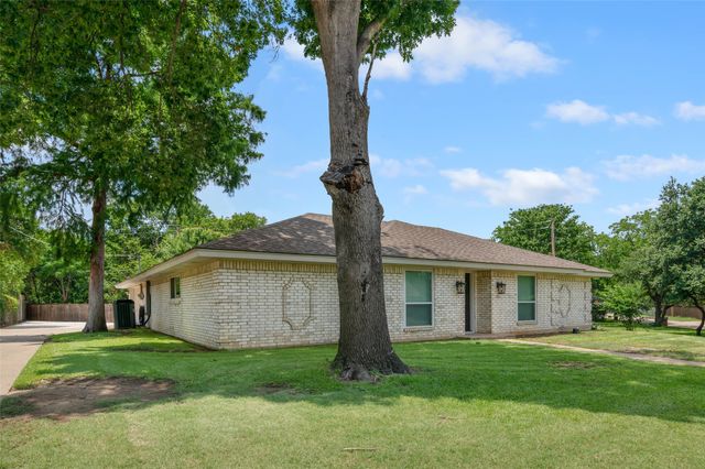 2005 Prince John Drive, Grand Prairie, TX 75050