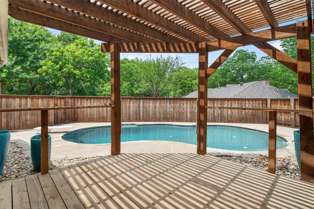 2005 Prince John Drive, Grand Prairie, TX 75050
