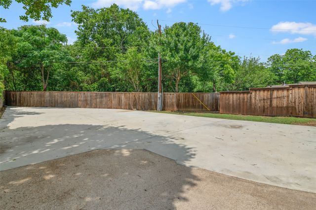 2005 Prince John Drive, Grand Prairie, TX 75050
