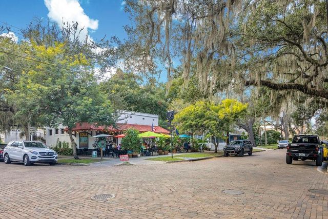 1004 E ROBINSON, Orlando, FL 32801