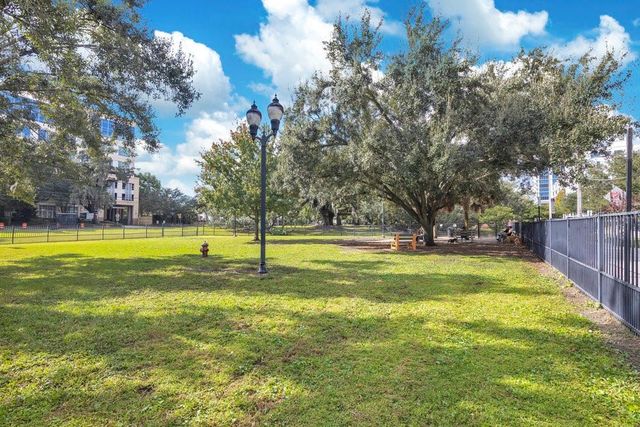 1004 E ROBINSON, Orlando, FL 32801